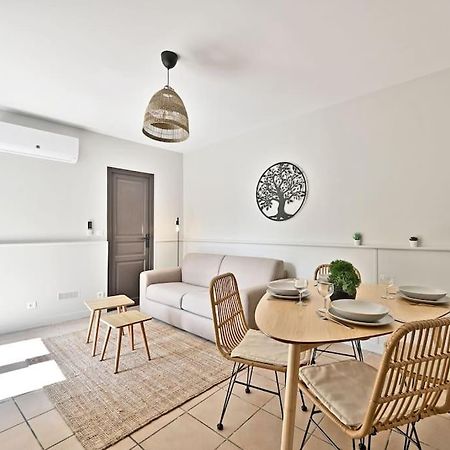 L'Olivier - 2 Terrasses - Clim Ac - Wifi - Proche Theatres Apartment อาวีญง ภายนอก รูปภาพ