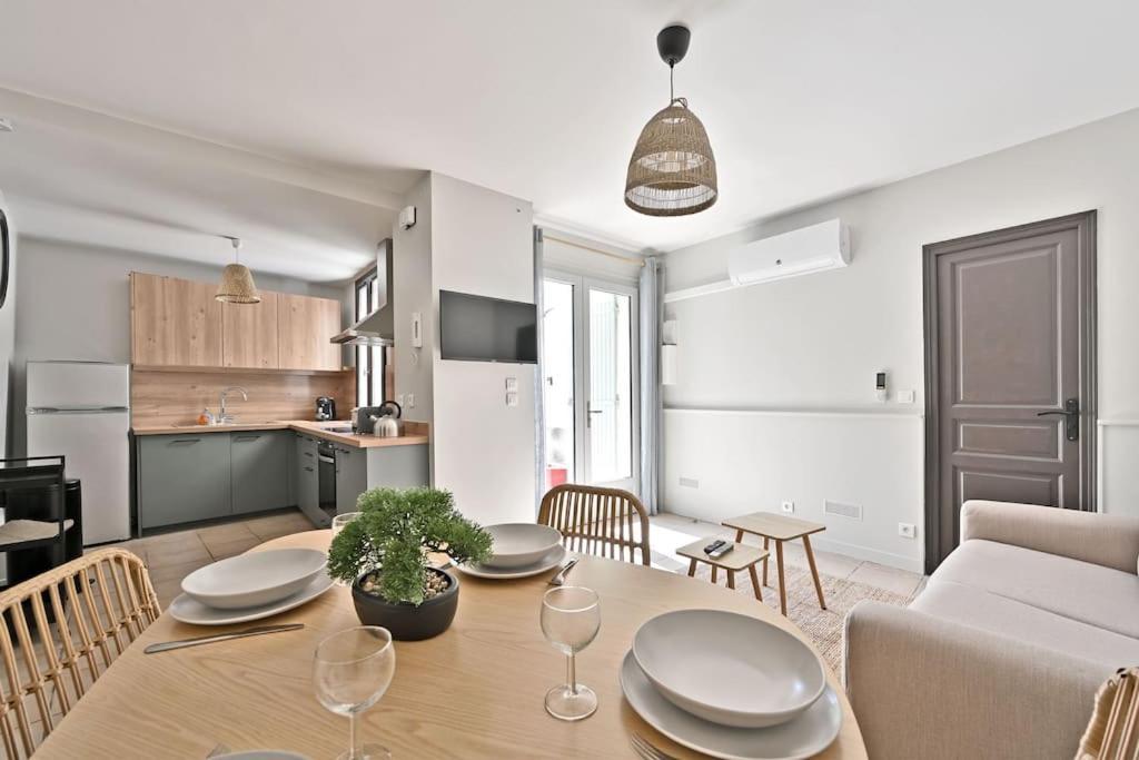 L'Olivier - 2 Terrasses - Clim Ac - Wifi - Proche Theatres Apartment อาวีญง ภายนอก รูปภาพ